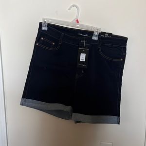 Brand new FashionNova denim shorts.